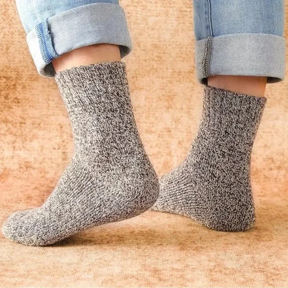 Womens Winter Fashion Warm Thick Wool Blend Dark Color Socks LARGE Colorfast 5pk